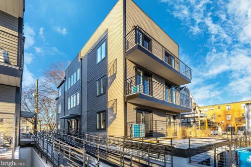 1011 Rhode Island Ave, Washington DC  20018-1735 exterior