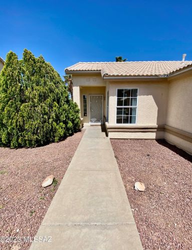 8612 Cantora Way, Tucson AZ  85743-5004 exterior