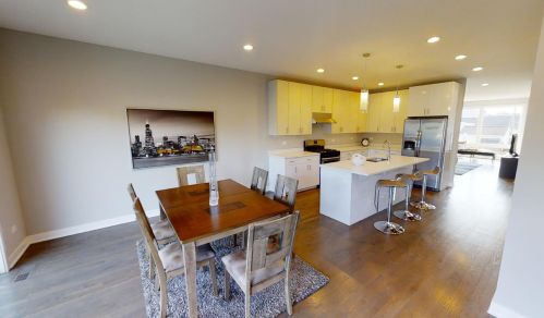 2553 Hillock Ave, Chicago IL 60608-5736 exterior