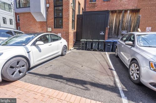 1630 19th St, Washington DC  20009-1680 exterior