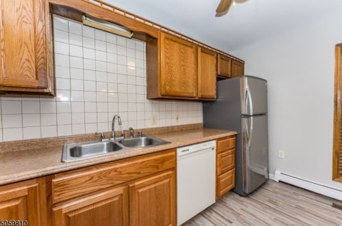 15 Newton Pl, Irvington NJ 07111-1408 exterior