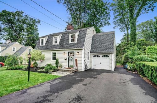 80 Knollwood Rd, North Haven, CT 06473-4327