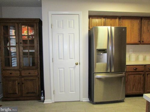 7965 Brightmeadow Ct, Ellicott MD 21043-7937 exterior