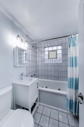 5337 Nashville Ave, Chicago IL 60638-1217 exterior