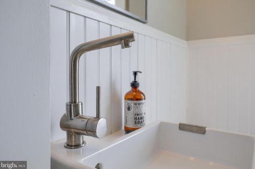 39 Ross St, Lancaster PA 17602-1944 exterior