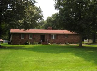 1011 Springwood Ln, High Point, NC 27263-3343