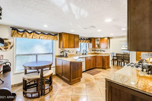 3640 60th St, Phoenix AZ 85018-6708 exterior