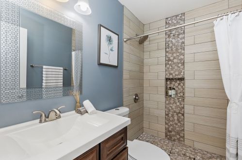 1682 Kennsington Ln, Bull Valley IL 60014-2047 exterior