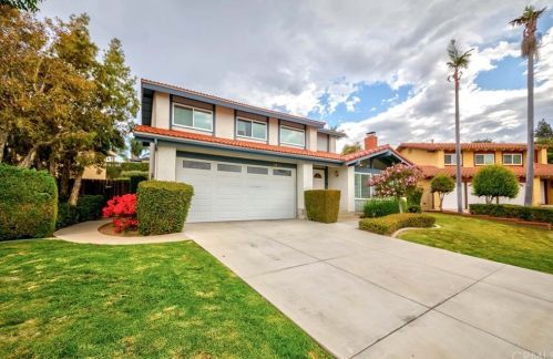 1911 Mariposa Ln, Fullerton, CA 92833-1801