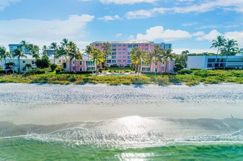 2401 Gulf Shore Blvd, Naples FL 34103-4331 exterior