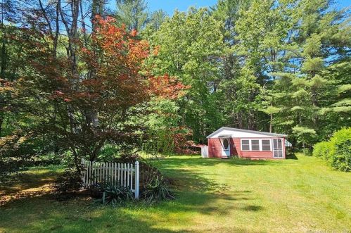 3 Arnold Ln, Killingly CT 06241-1515 exterior