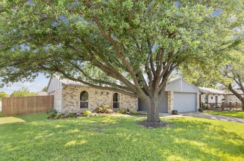 5332 Norris Dr, Frisco TX 75056-2110 exterior