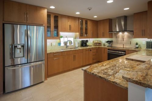 1141 Biltmore Dr, Atlanta GA 30329-3809 exterior