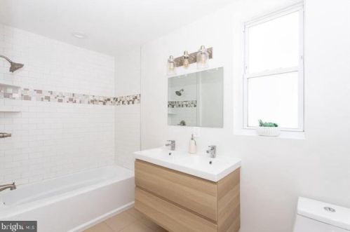 1316 Ellsworth St, Philadelphia PA  19147-4416 exterior