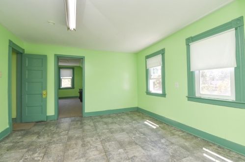 132 Alderman St, Springfield MA 01108-2121 exterior