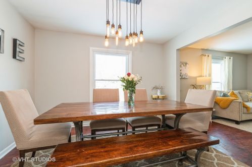 939 Abbington Dr, Bull Valley IL 60014-7817 exterior