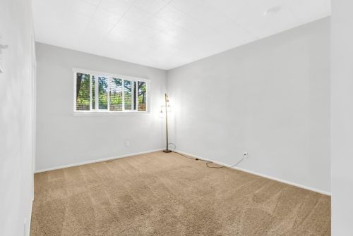 1380 Sunshine Dr, Concord CA 94520-4069 exterior