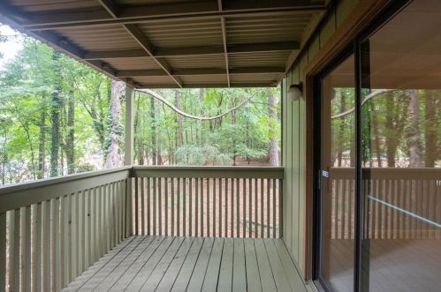 305 Dunbar Dr, Atlanta GA 30338-6500 exterior