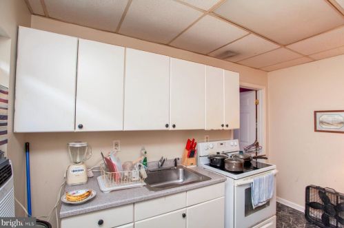 7316 Frankford Ave, Philadelphia PA 19135-3405 exterior