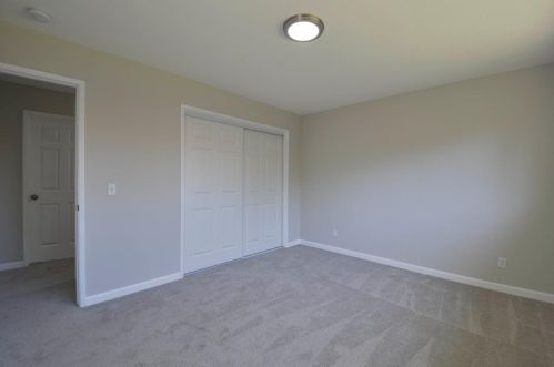 2021 Rochelle Ave, Turlock CA  95382-1666 exterior