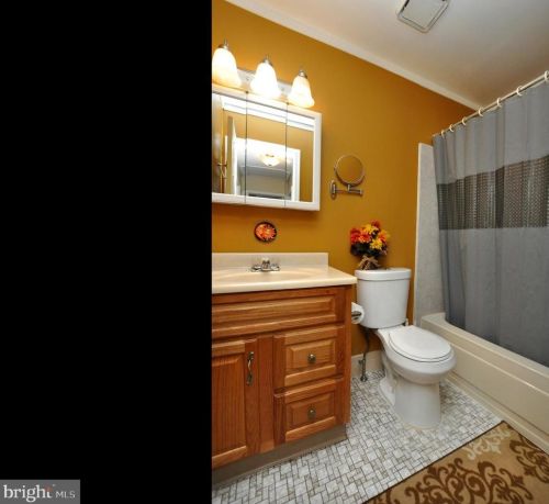 59 Argyle Ave, Blenheim NJ 08012-4564 exterior