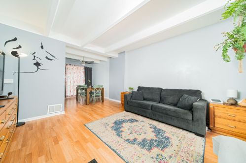 9157 Burnside Ave, Chicago IL  60619-7359 exterior