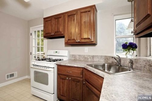 61 Birch Rd, Dumont NJ 07628-2010 exterior