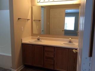 13027 Messina Cir, Fishers IN  46038-8868 exterior