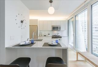 170 Amsterdam Ave, New York NY  10023-5034 exterior