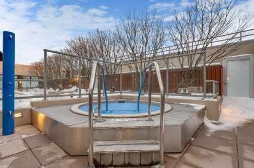 65 Monroe St, Chicago IL  60603-4910 exterior