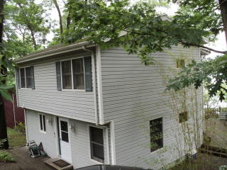 13 Wildwood Shores Dr, Hopatcong, NJ 07843-1934