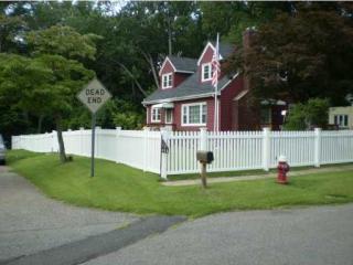 406 New St, Middlesex, NJ 08846-1528