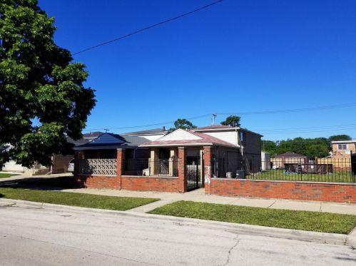 9133 Green St, Chicago IL  60620-2709 exterior