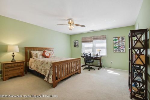 136 Lancaster Rd, East Freehold NJ 07728-3177 exterior