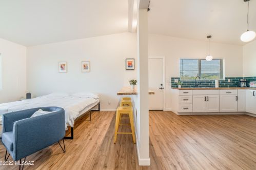 3201 Cherry Ave, Tucson AZ  85719-2219 exterior