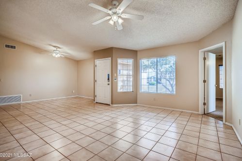 9835 Banbridge St, Tucson AZ 85747-5142 exterior