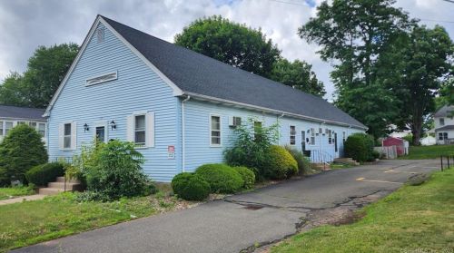 135 Eldridge St, Manchester CT 06040-5551 exterior