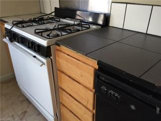 3186 Whitethorn Rd, Cleveland OH  44118-1715 exterior