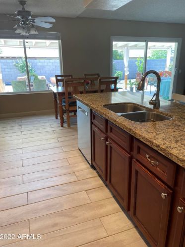 2679 Chilton St, Chandler AZ 85224-1009 exterior