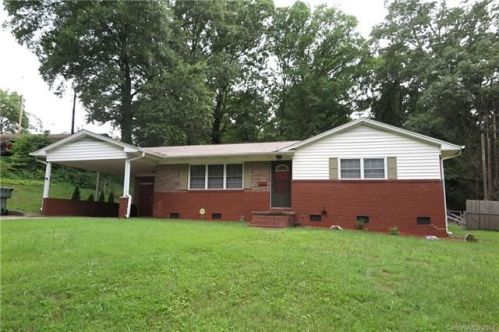 813 Paramount Cir, Gastonia NC  28052-5324 exterior