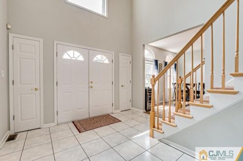 16 Sonia Ct, Edison NJ 08820-4443 exterior