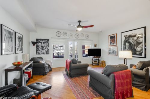 4637 Magnolia Ave, Chicago, IL 60640-4956