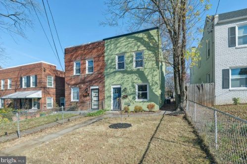 1187 46th Pl, Washington DC  20019-4939 exterior