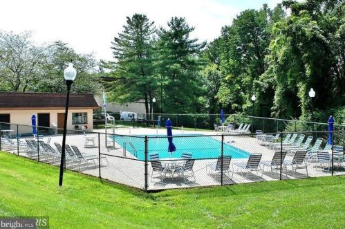 12714 Veirs Mill Rd, Rockville MD  20853-3510 exterior