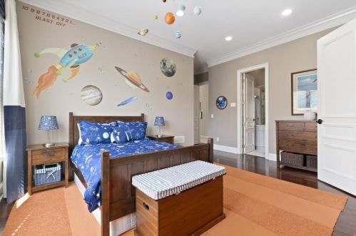 5625 Cross Gate Dr, Atlanta GA 30327-4815 exterior