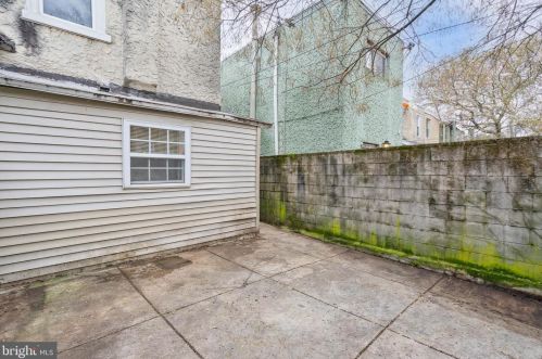 1310 17 St, Philadelphia PA 19121-5041 exterior