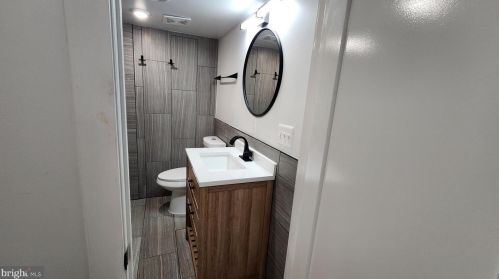 5421 Cedar Ave, Philadelphia PA 19143-1952 exterior