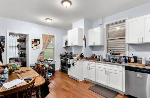 204 Falcon St, Boston MA 02128 exterior