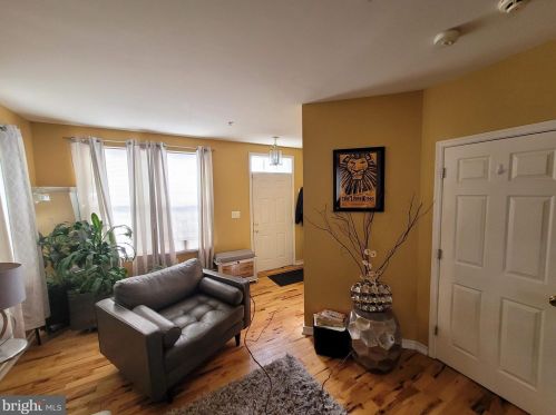 1813 Tobias Dr, Washington DC 20020-2955 exterior