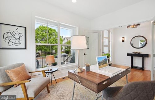 5120 25th Pl, Arlington VA  22207-2603 exterior